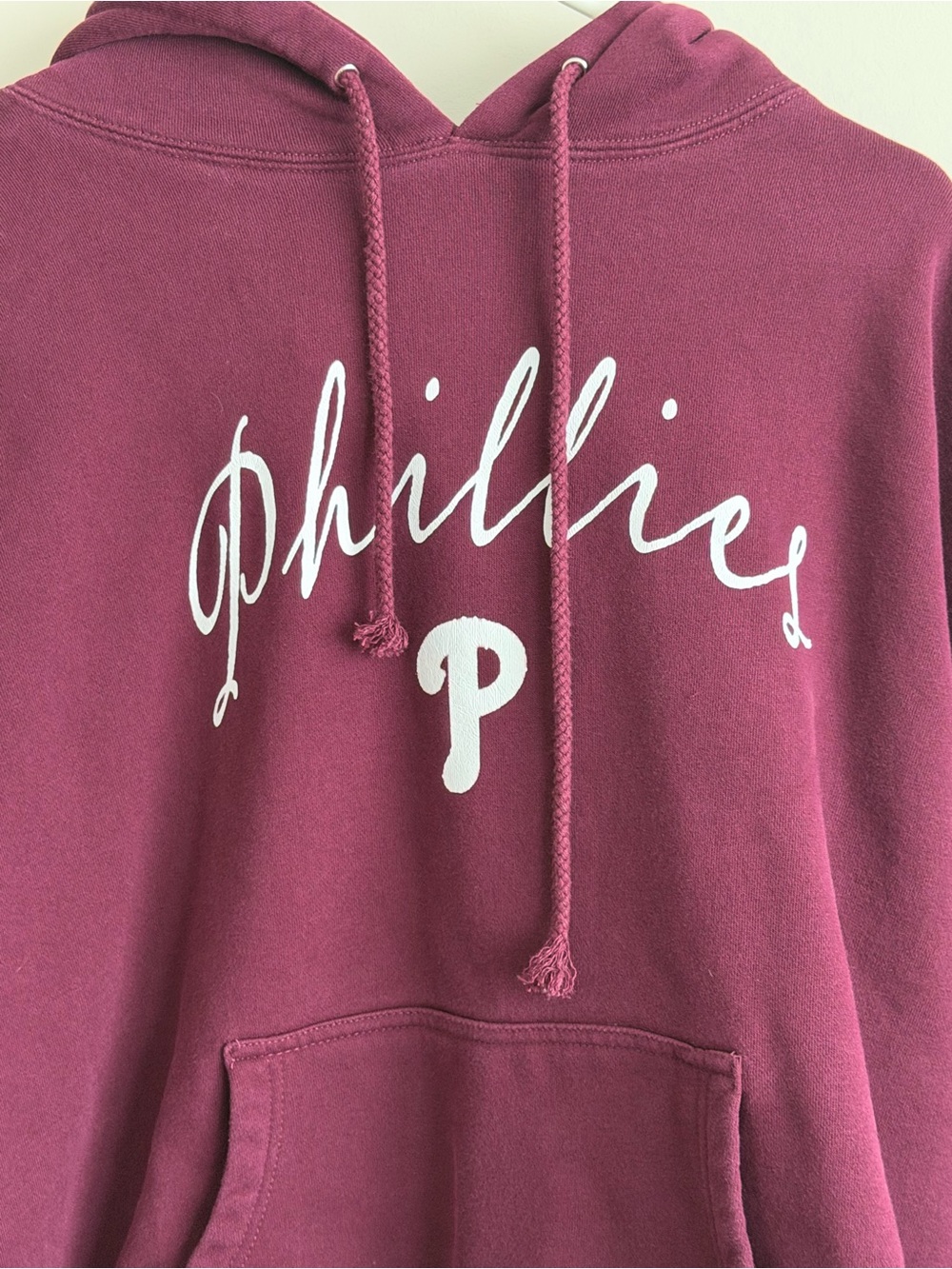 Philadelphia Phillies Burgundy Pullover Hoodie Team Graphics XL - Picture 2 of 6